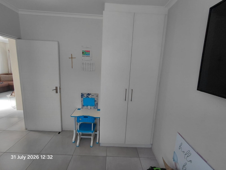 To Let 2 Bedroom Property for Rent in Overbaakens Eastern Cape